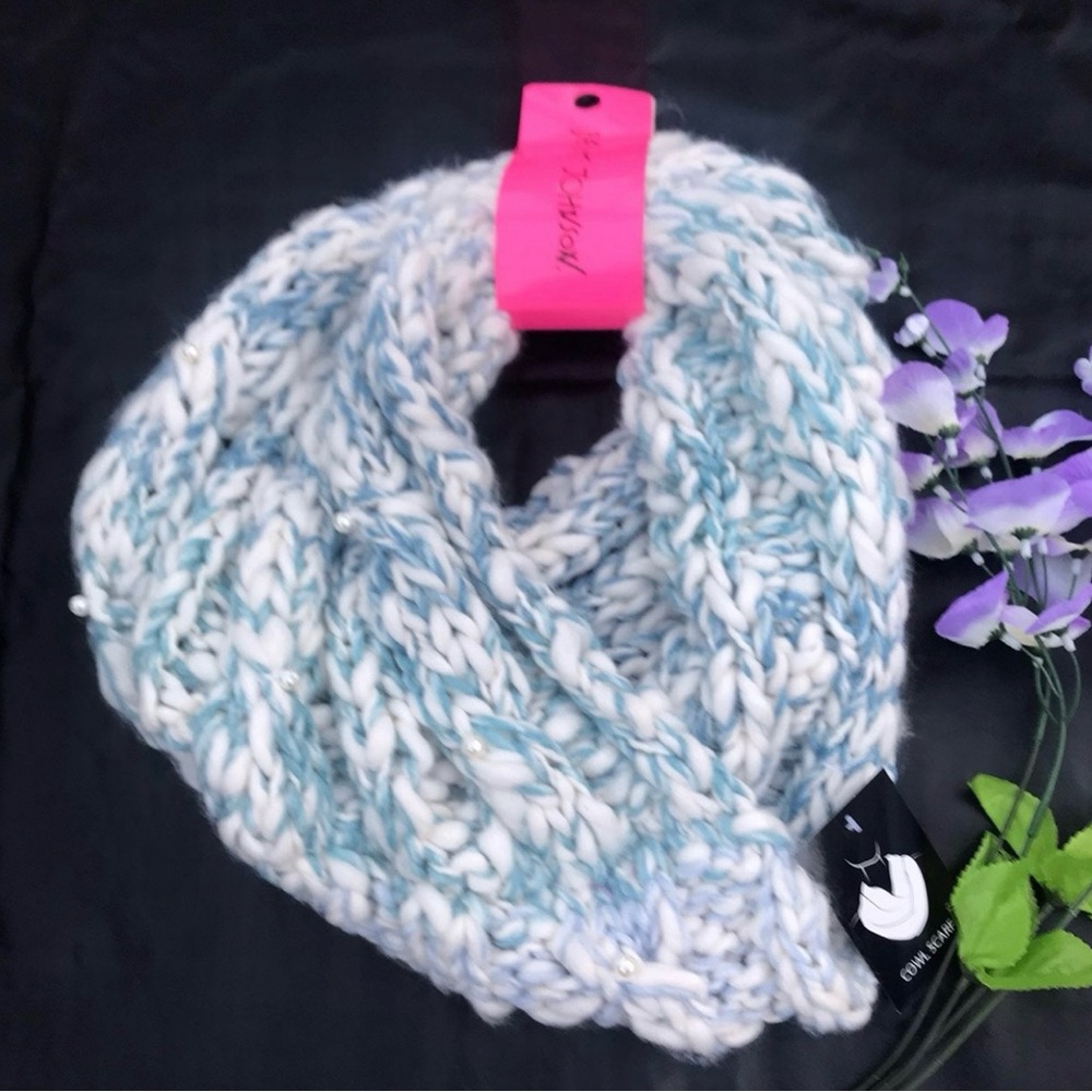 Cozy Blue and White Knit Scarf Betsey Johnson